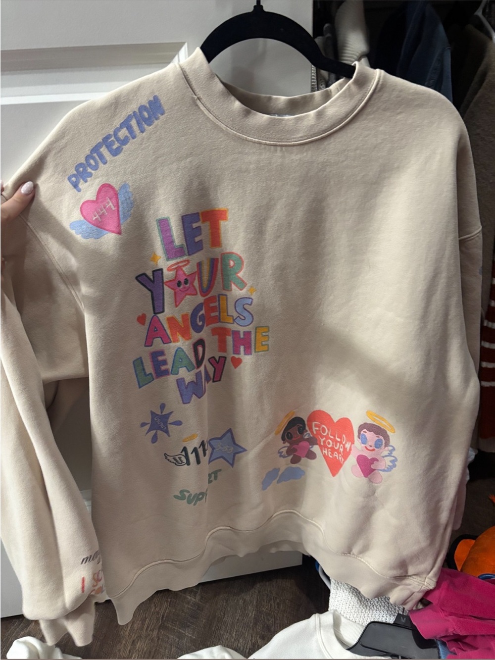 Cream Graphic Crewneck Sweatshirt - Let Your Angels Lead